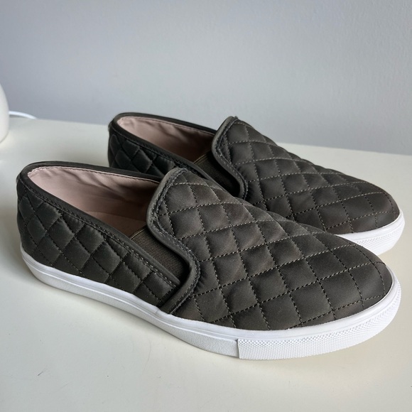 Quilted Slip-On Sneakers | Steve Madden Ecentrcq - Picture 3 of 4
